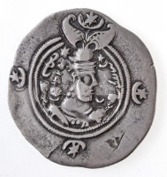 Szasszanida Birodalom / II. Huszrau 591-628. Drachma Ag (3,9g) T:2,2- rep.Sasanian Empire / Khosrau II 591-628. Drachm Ag (3,9g) C:XF,VF crack
