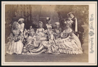 cca 1870-1875 Bécs, ismeretlen színtársulat tagjai barokk jelmezekben, hangszerekkel, színpadi díszlet előtt. 2 db kabinetfotó Adéle cs. kir. udvari fényképész bécsi műterméből, jó állapotban, 11x16,5 cm // cca 1870-1875 Vienna
