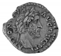 Római Birodalom / Róma / Antoninus Pius 145. Denarius Ag (3,46g) T:XF kitörés / Roman Empire / Rome / Antoninus Pius 145. Denarius Ag ANTONINVS AVG PIVS PP / COS IIII